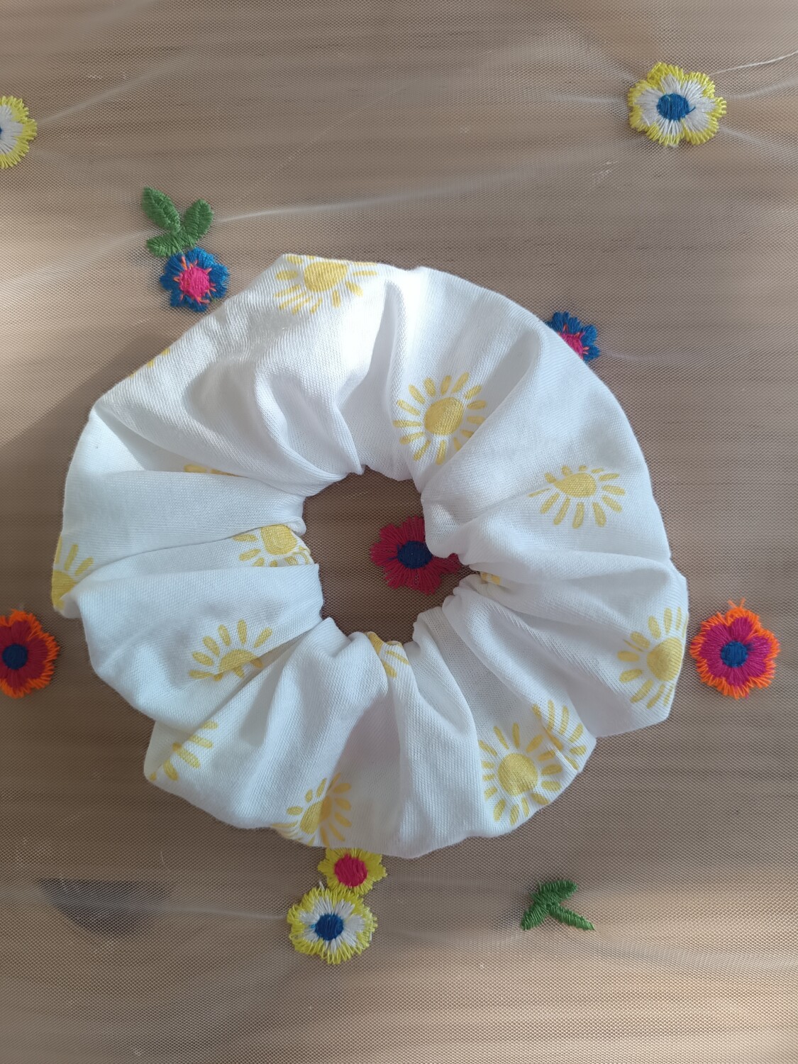 Χειροποίητο Scrunchie Ήλιος