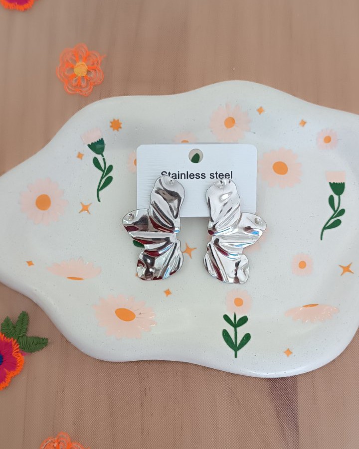 Σκουλαρίκια σε σχήμα φύλλου