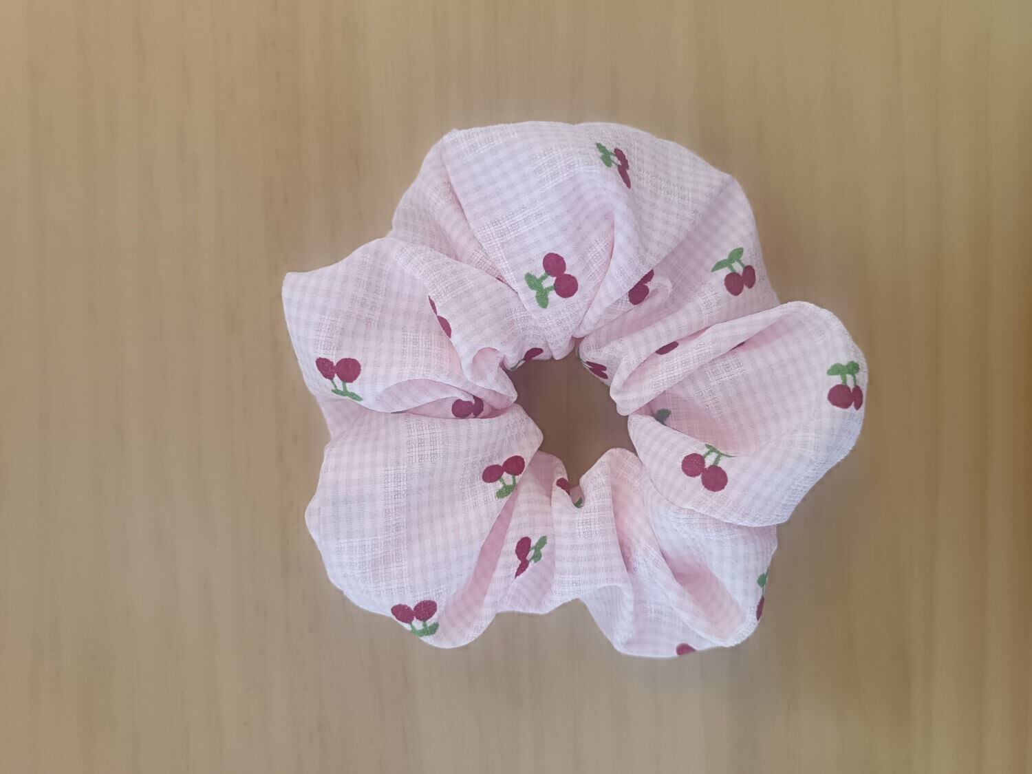 Χειροποίητο Scrunchie με κερασάκια